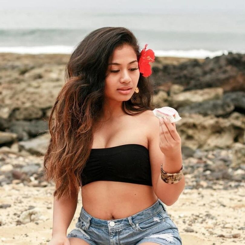 pretty-samoan-women