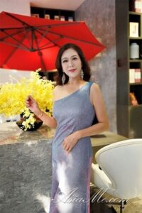 japanese girl profile