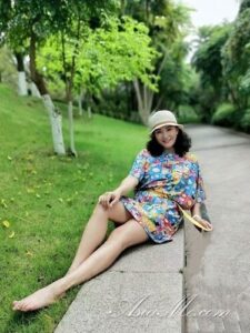 japanese woman profile