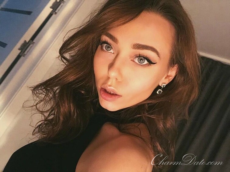 Vika, 26