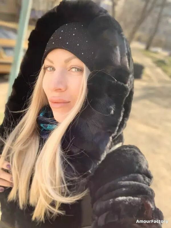 Oksana, 36